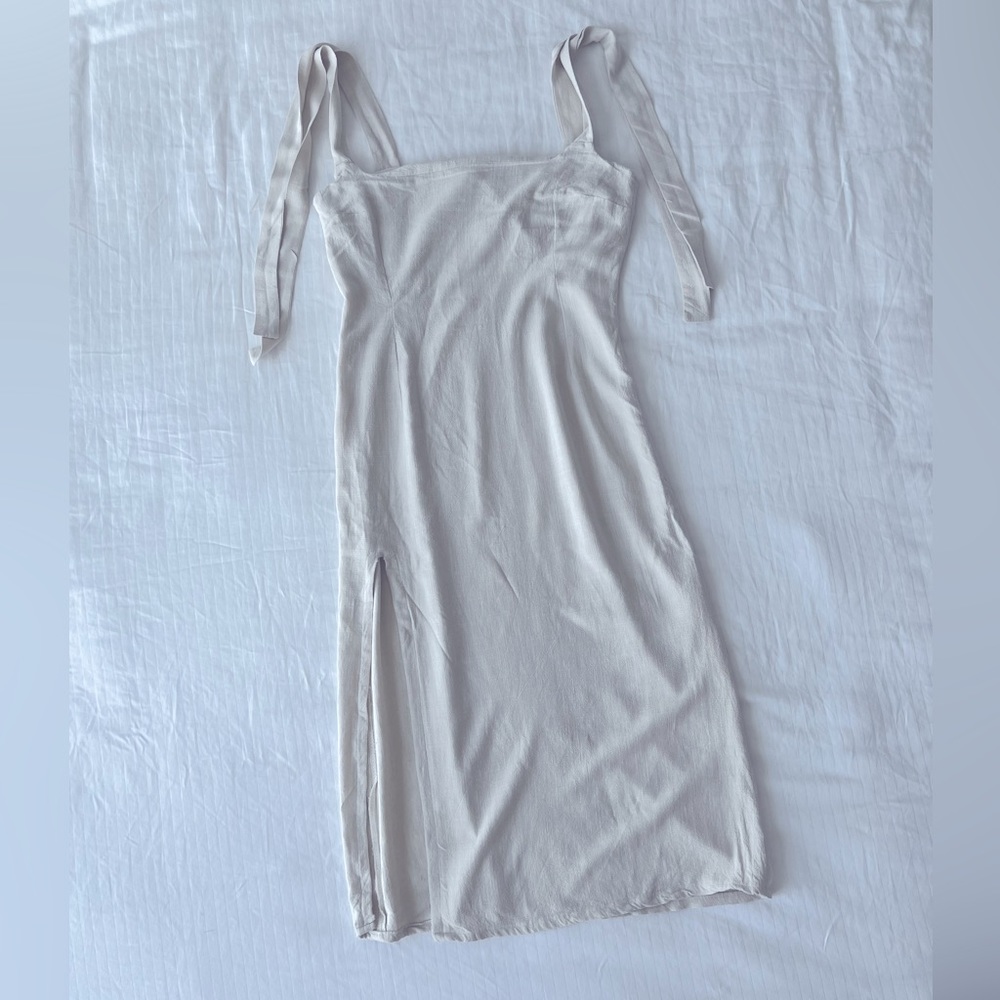 Midi dress with slit